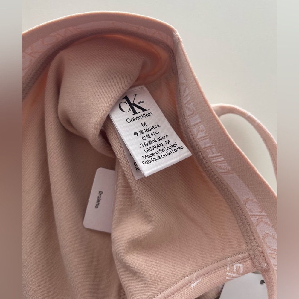 NWT Calvin Klein bralette medium - Picture 4 of 4